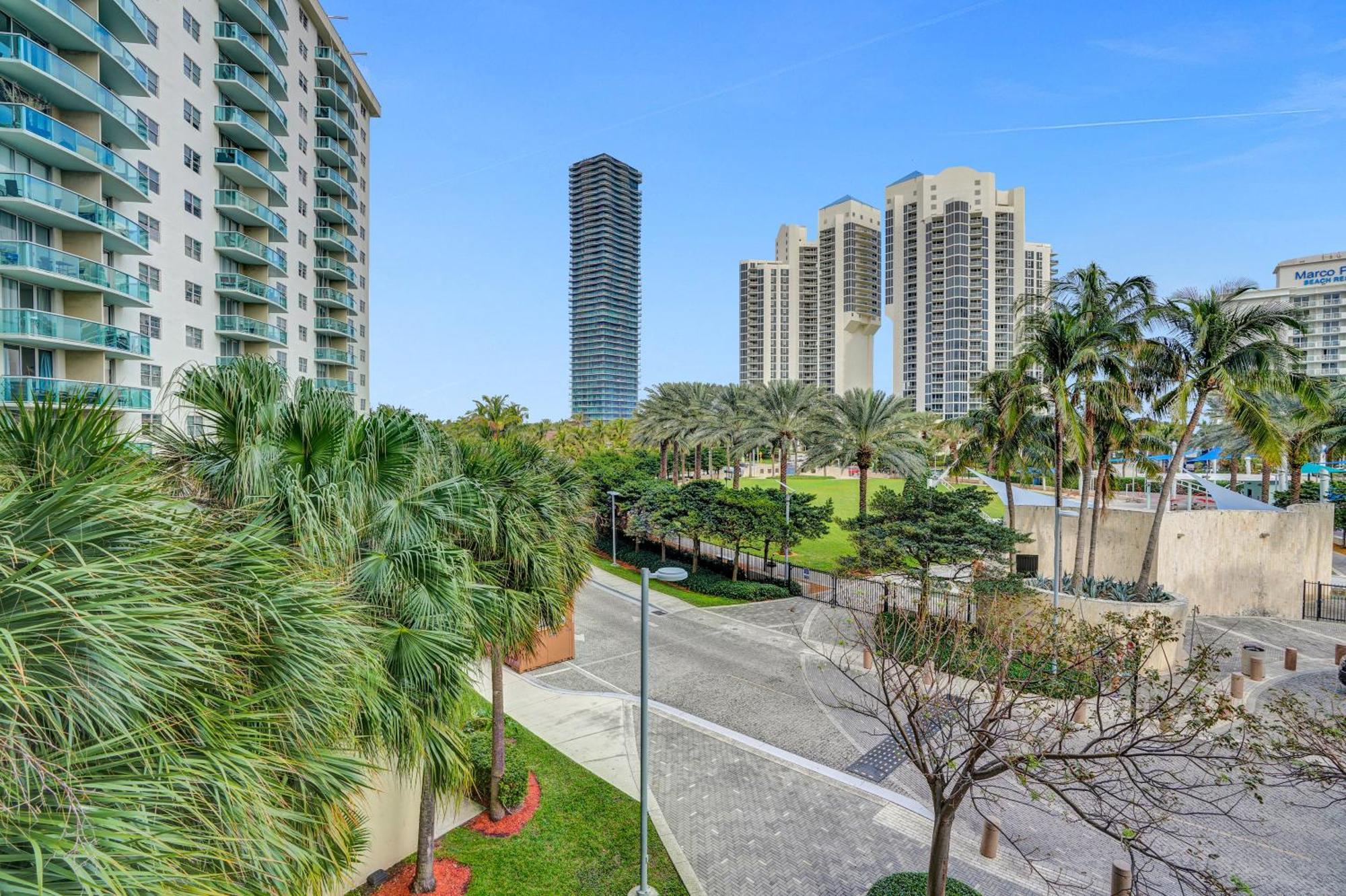 Ocean Reserve Luxury Condos Across From Sunny Isles Beach 迈阿密海滩 外观 照片