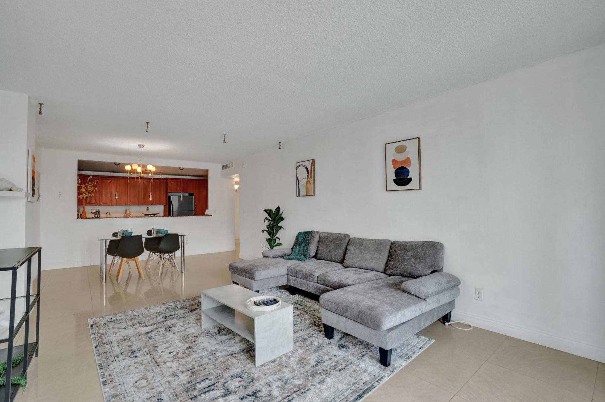 Ocean Reserve Luxury Condos Across From Sunny Isles Beach 迈阿密海滩 外观 照片