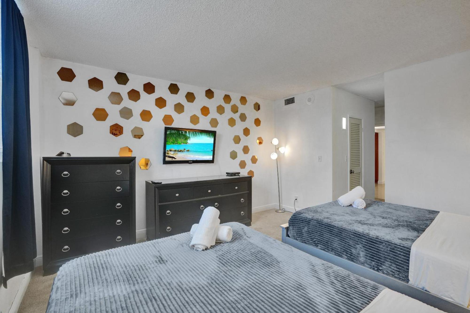 Ocean Reserve Luxury Condos Across From Sunny Isles Beach 迈阿密海滩 外观 照片