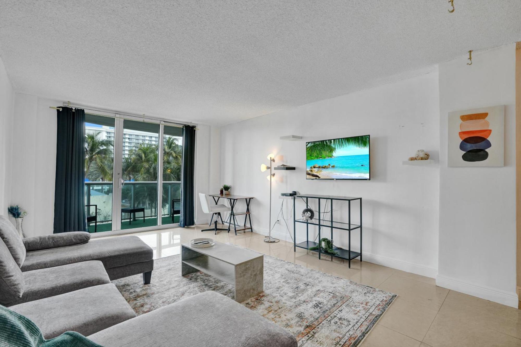 Ocean Reserve Luxury Condos Across From Sunny Isles Beach 迈阿密海滩 外观 照片
