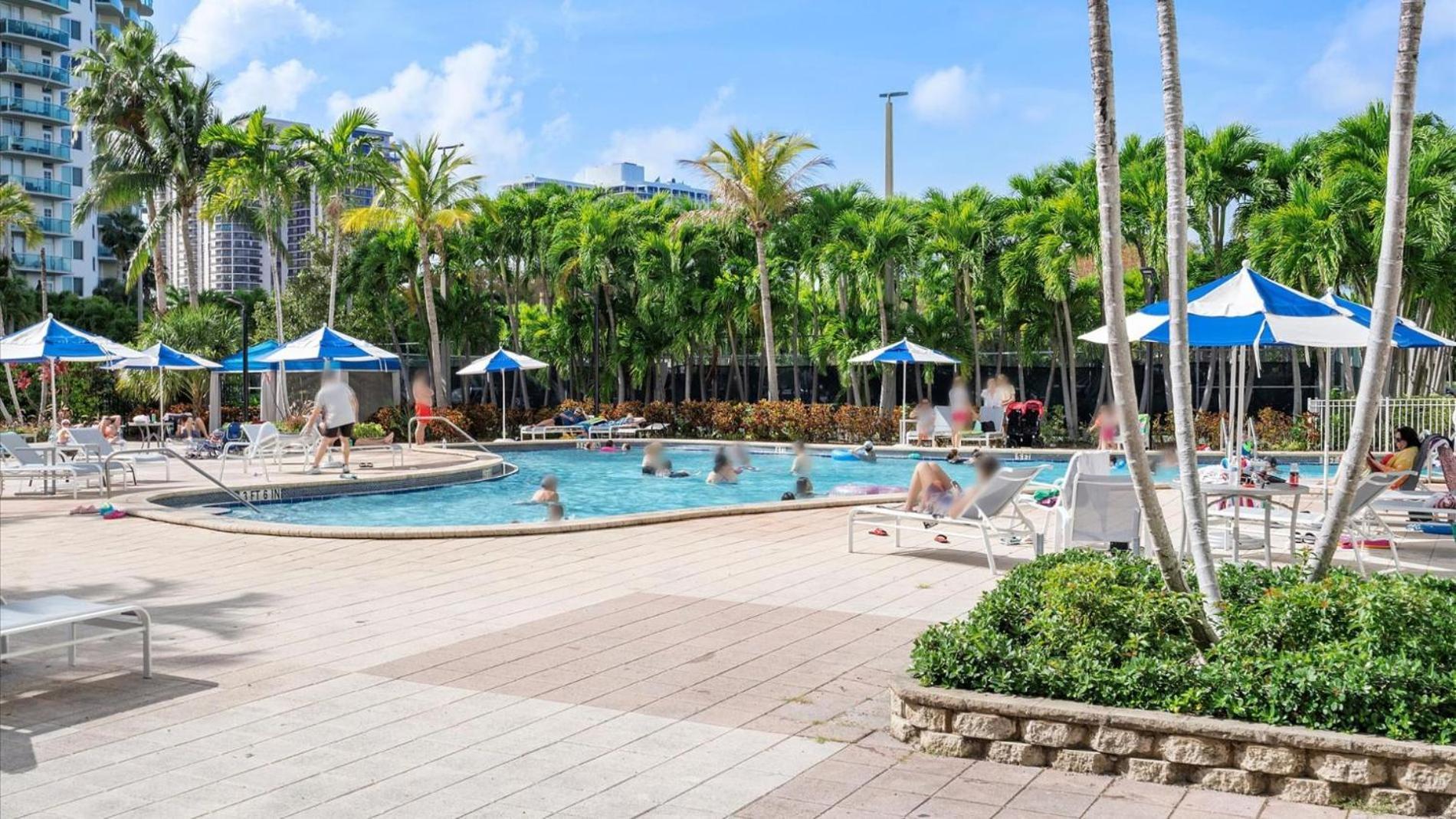 Ocean Reserve Luxury Condos Across From Sunny Isles Beach 迈阿密海滩 外观 照片