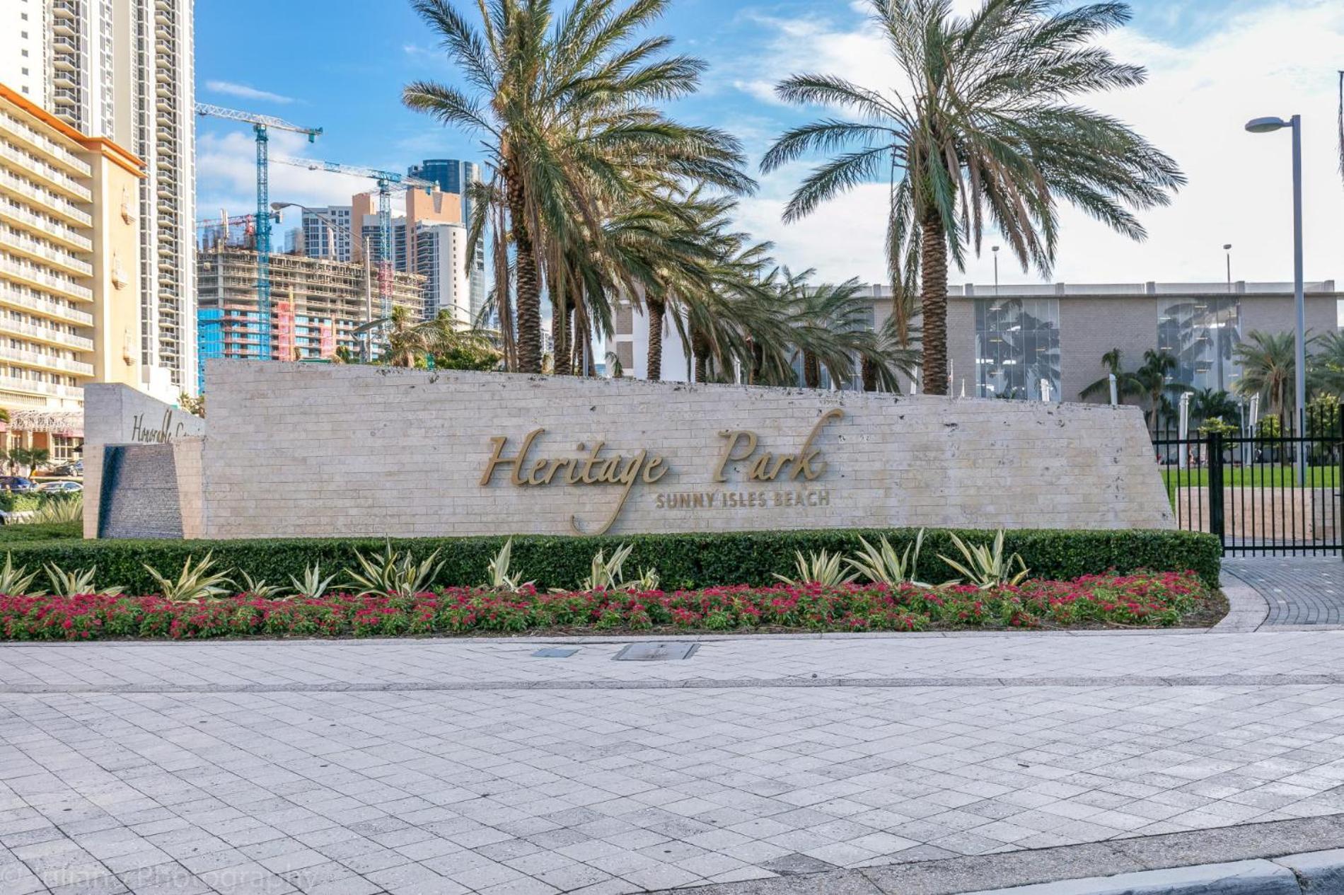 Ocean Reserve Luxury Condos Across From Sunny Isles Beach 迈阿密海滩 外观 照片